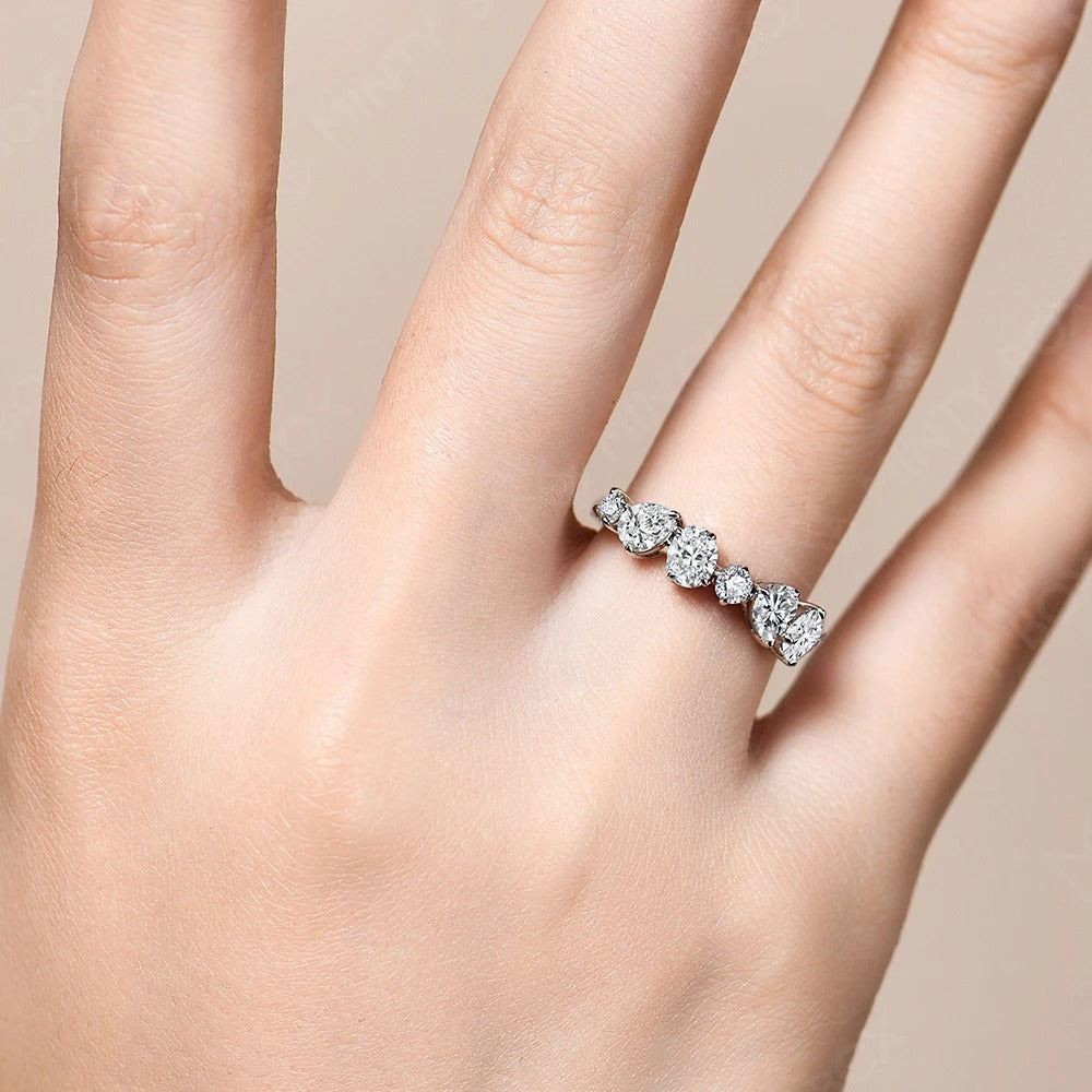 Harmonia Moissanite Band