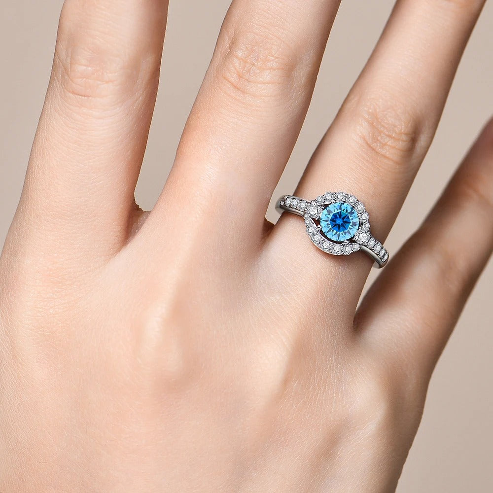 Veyra Moissanite Ring