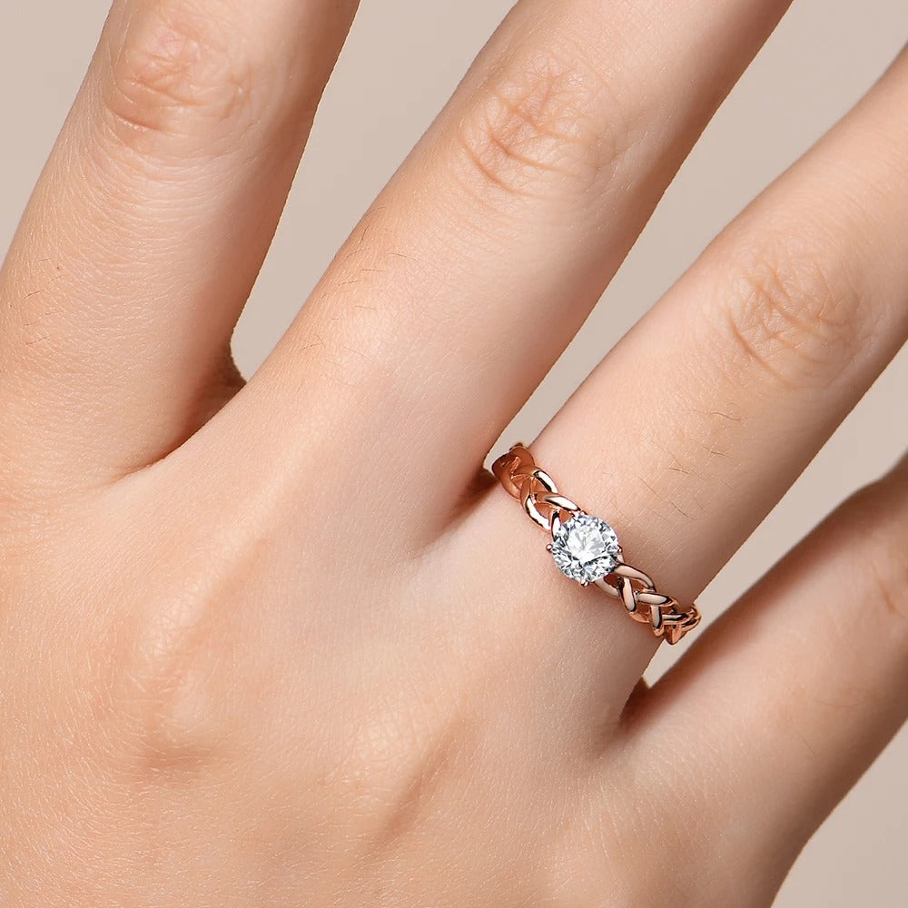 The Solenne Weave Ring