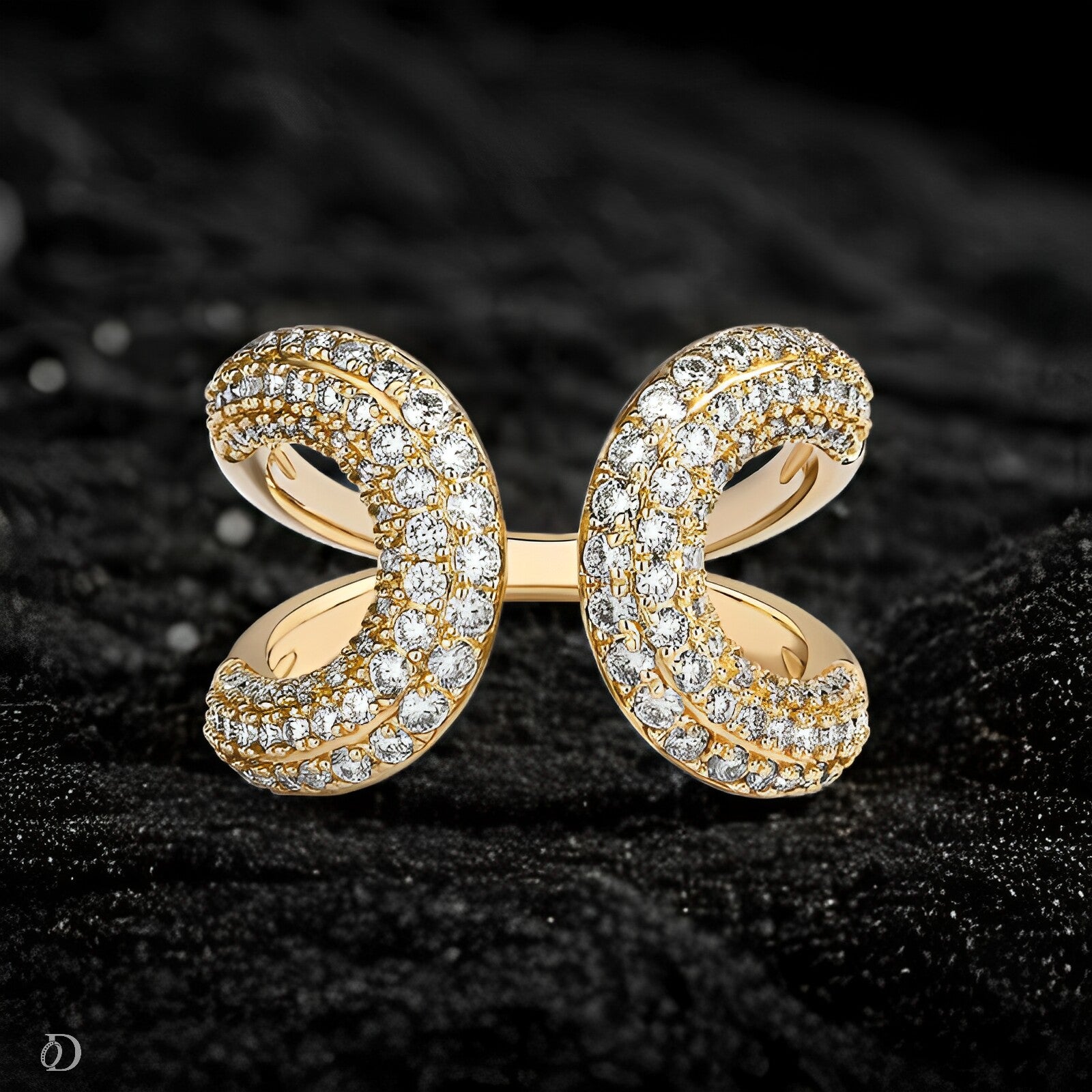 The Avelora Ring