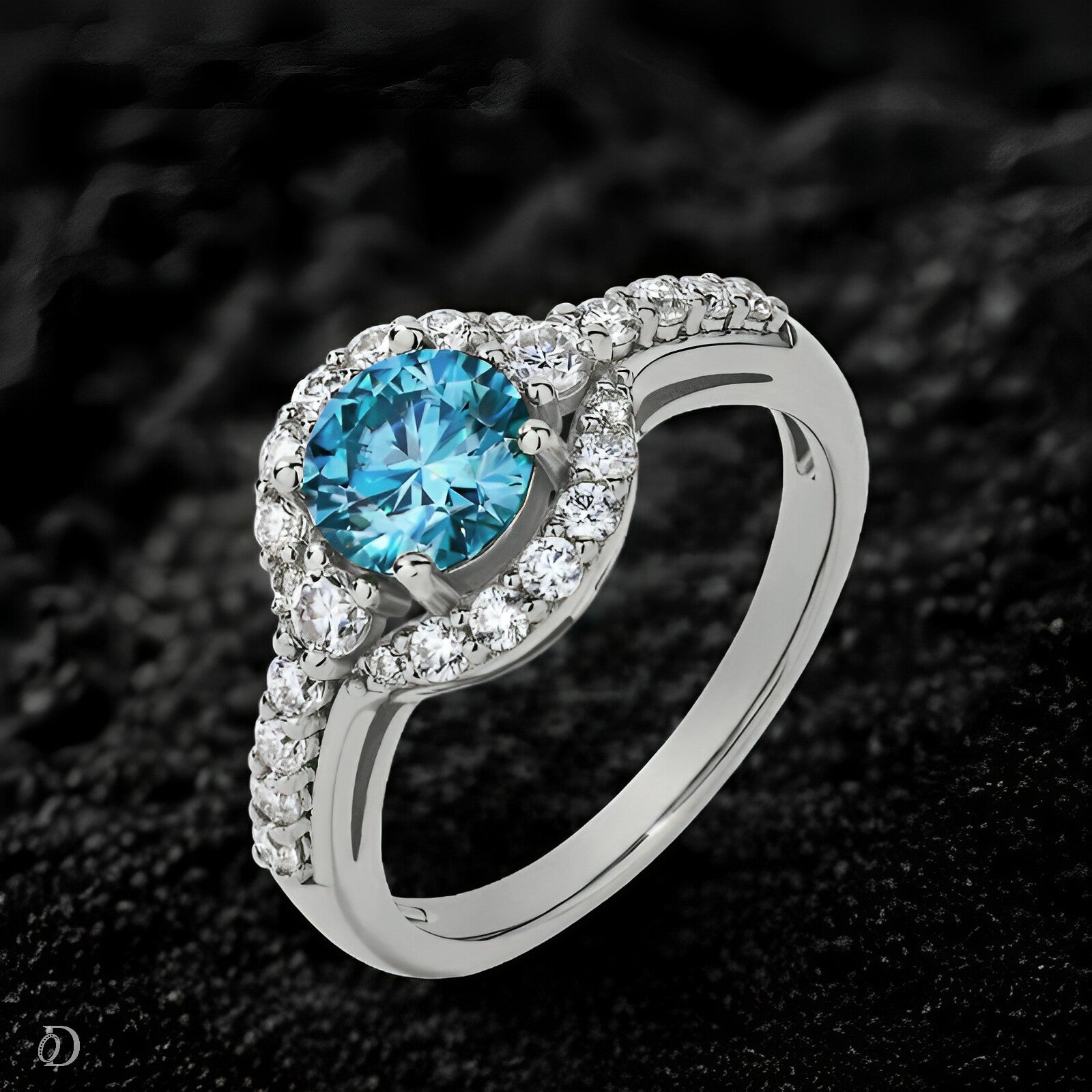 Veyra Moissanite Ring