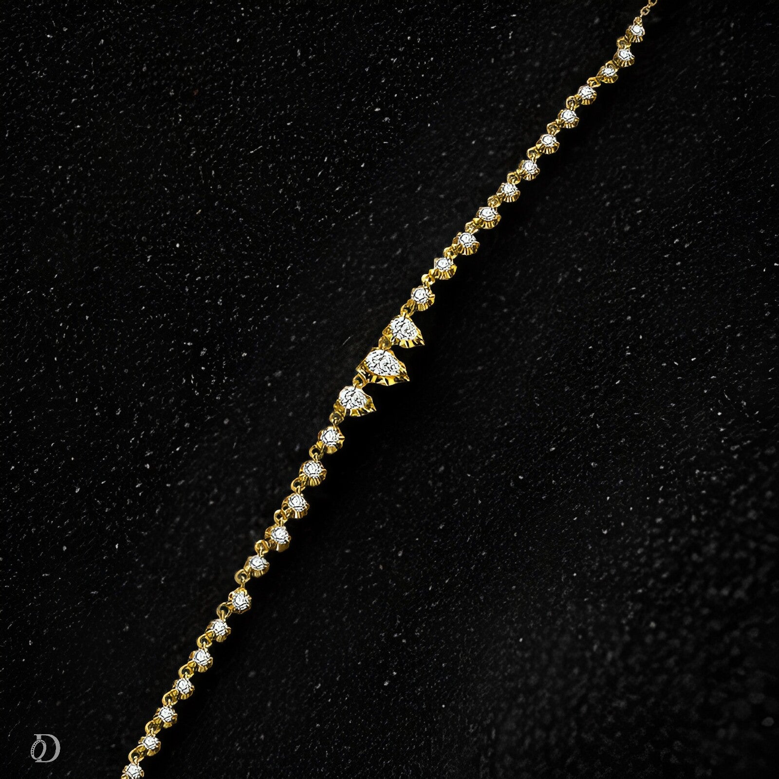 Serpentine Radiance Moissanite Necklace