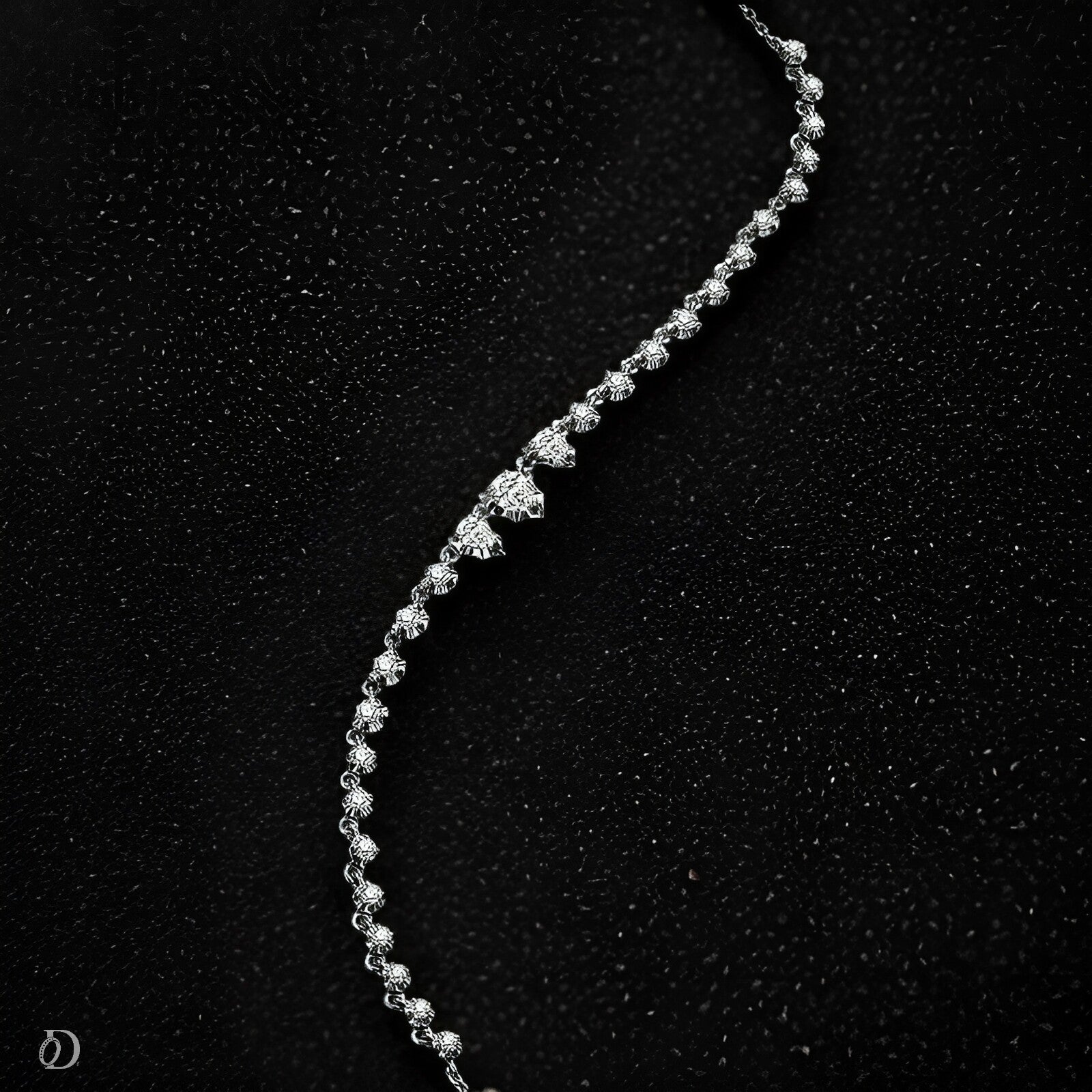Serpentine Radiance Moissanite Necklace
