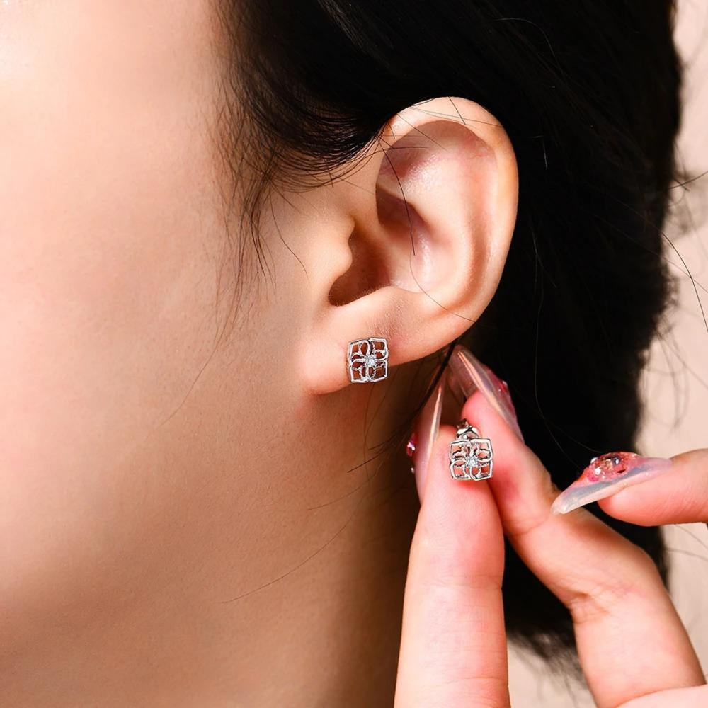 Fiora Moissanite Earrings